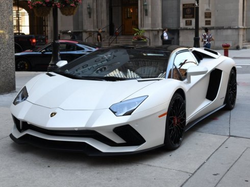 Rent Lamborghini Aventador Roadster White
